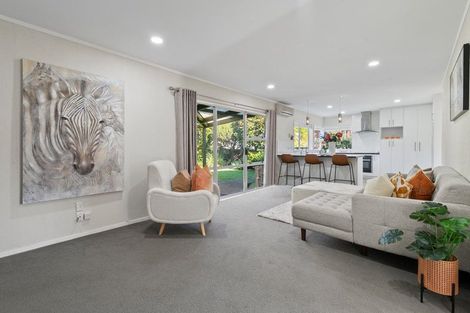 Photo of property in 13 Kuripaka Crescent, The Gardens, Auckland, 2105