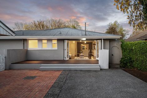 Photo of property in 223 Memorial Avenue, Burnside, Christchurch, 8053