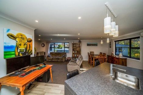 Photo of property in 16 Caplen Street, Hawera, 4610