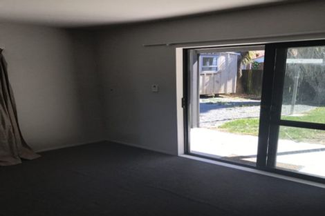 Photo of property in 21 Piko Crescent, Riccarton, Christchurch, 8041