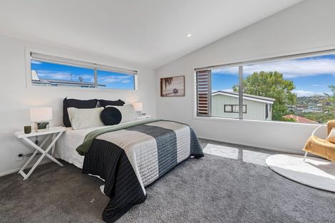 Photo of property in 1/18 Ridge Road, Waiake, Auckland, 0630