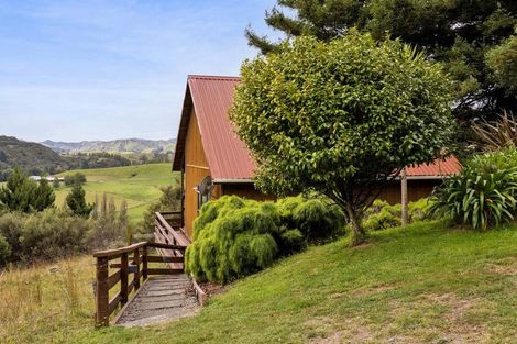 Photo of property in 505 Aorere Road, Ararata, Eltham, 4399