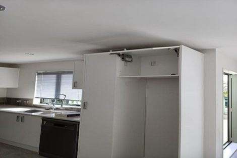 Photo of property in 21 Oaktree Avenue, Browns Bay, Auckland, 0630