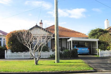 Photo of property in 9 Alma Street, Saint Kilda, Dunedin, 9012