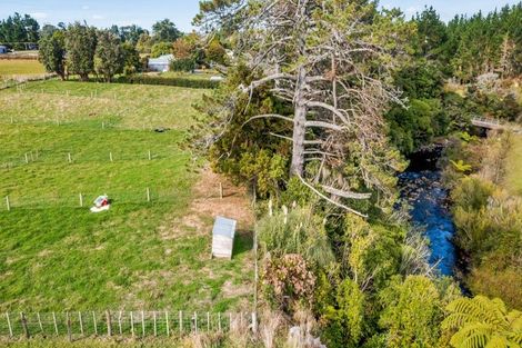 Photo of property in 116 Clifford Road, Eltham, 4322