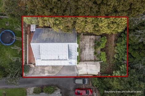 Photo of property in 1/1018 East Coast Road, Fairview Heights, Auckland, 0630