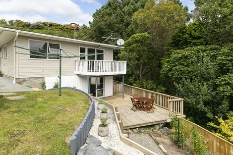 Photo of property in 30 Lupin Terrace, Tawa, Wellington, 5028