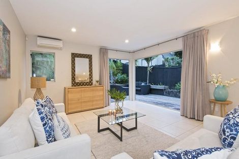Photo of property in 2/26 Comins Crescent, Mission Bay, Auckland, 1071