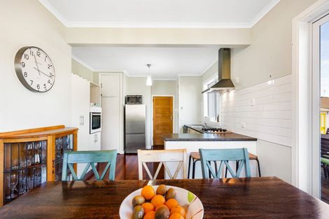 Photo of property in 6 Dolbel Street, Taradale, Napier, 4112