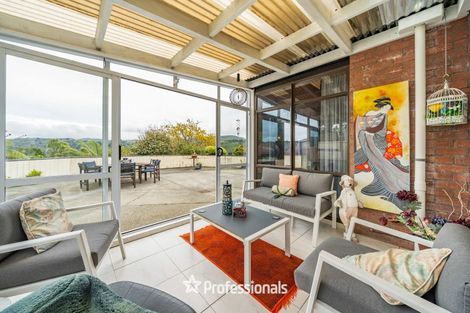 Photo of property in 1 Aldersgate Grove, Stokes Valley, Lower Hutt, 5019