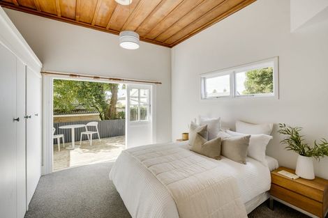 Photo of property in 111 Wellesley Road, Napier South, Napier, 4110