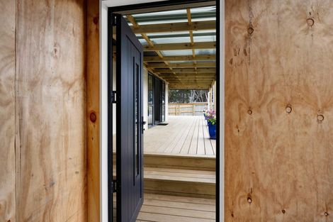 Photo of property in 25 Longfellow Road, Opunake, 4616