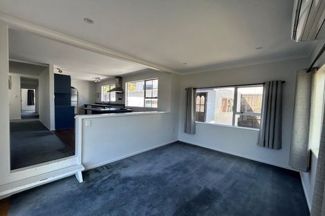 Photo of property in 15 Solway Place, Papakowhai, Porirua, 5024