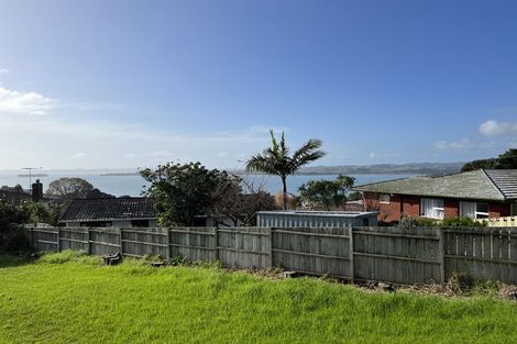 Photo of property in 15 View Road, Shelly Park, Auckland, 2014