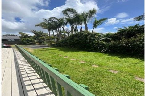 Photo of property in 14 Chablis Place, Henderson, Auckland, 0612