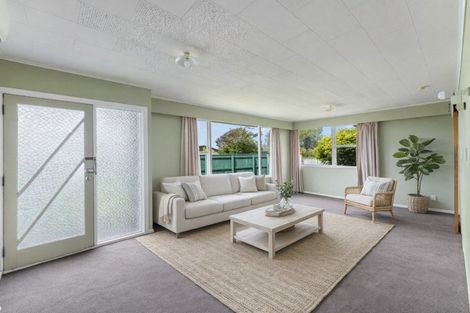 Photo of property in 36 Toru Road, Paraparaumu Beach, Paraparaumu, 5032