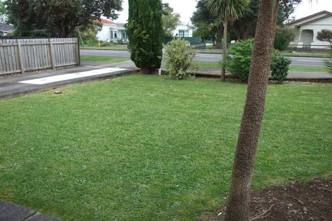 Photo of property in 220 College Street, West End, Palmerston North, 4412