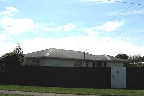 Photo of property in 22 Ashton Terrace, Castlecliff, Whanganui, 4501