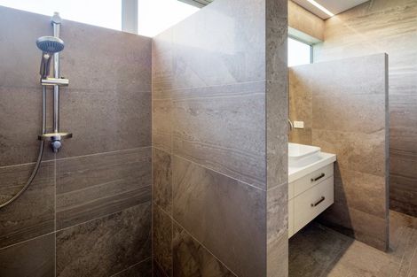 Photo of property in 1 Baxter Michael Crescent, Cambridge, 3434