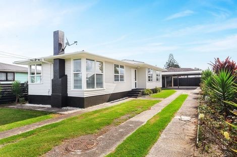 Photo of property in 8 Blake Road, Mangere East, Auckland, 2024