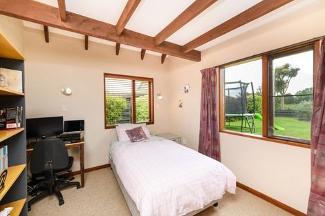Photo of property in 35 Aintree Crescent, Awapuni, Palmerston North, 4412