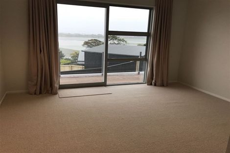 Photo of property in 11 Te Awakura Terrace, Mount Pleasant, Christchurch, 8081