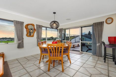 Photo of property in 61 Carlton Street, Bellevue, Tauranga, 3110