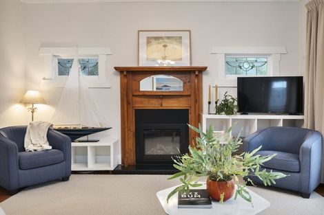 Photo of property in 13 Elcoat Avenue, Henderson, Auckland, 0612