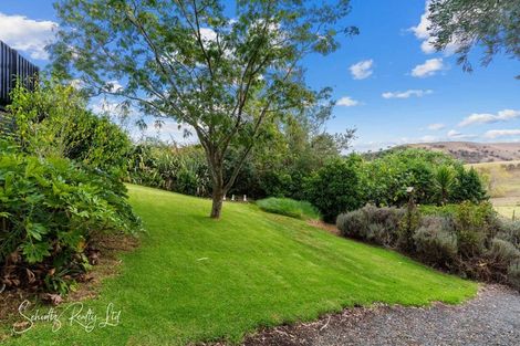 Photo of property in 38 Oxford Street, Whakapirau, Maungaturoto, 0583