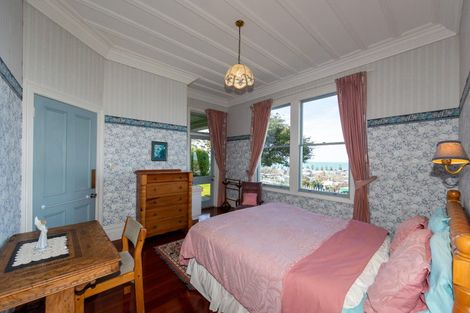 Photo of property in 3 Colenso Avenue, Hospital Hill, Napier, 4110