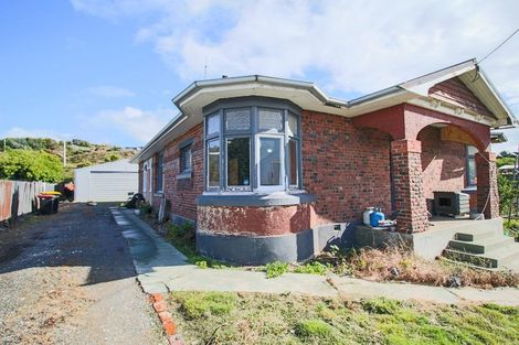 Photo of property in 32 Ocean Beach Road, Bluff, 9814