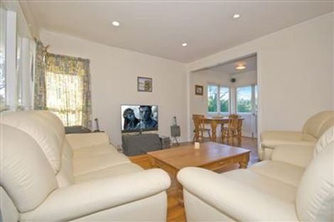 Photo of property in 1/60 Elliott Avenue, Bayview, Auckland, 0629