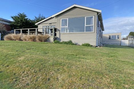 Photo of property in 5 Cargill Street, Owaka, 9535