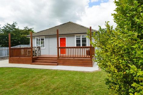 Photo of property in 9 Bull Street, Bulls, 4818