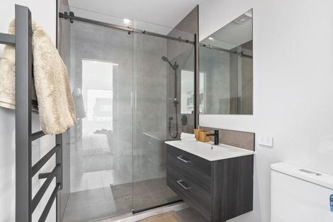 Photo of property in 1 Huljich Way, Hobsonville, Auckland, 0616