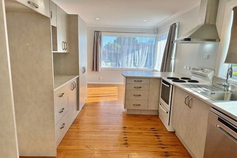 Photo of property in 28 Beech Crescent, Hillcrest, Hamilton, 3216