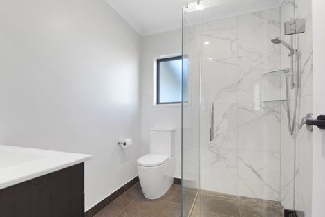 Photo of property in 4 Rosemount Road, Waverley, 4591