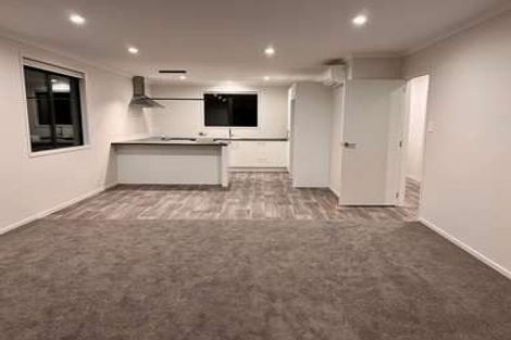 Photo of property in 16 Wrybill Way, Welcome Bay, Tauranga, 3112