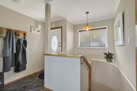 Photo of property in 5 Scott Street, Moturoa, New Plymouth, 4310