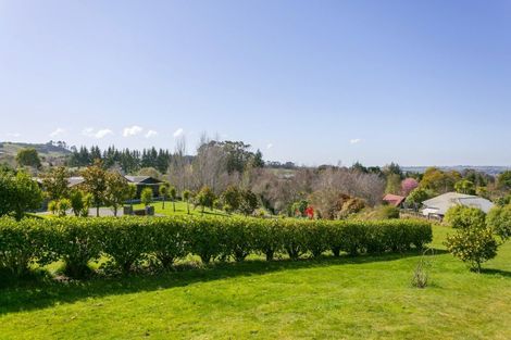 Photo of property in 18 Glen Mohr, Acacia Bay, Taupo, 3385