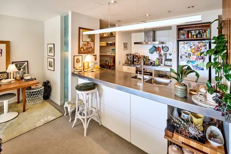 Photo of property in Piermont Apartments, 4e/82 Cable Street, Te Aro, Wellington, 6011