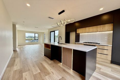 Photo of property in 138 Vintry Drive, Kumeu, 0810