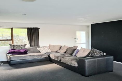Photo of property in 9 Westra View, Tawa, Wellington, 5028