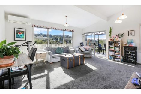 Photo of property in 100b Normandale Road, Normandale, Lower Hutt, 5010