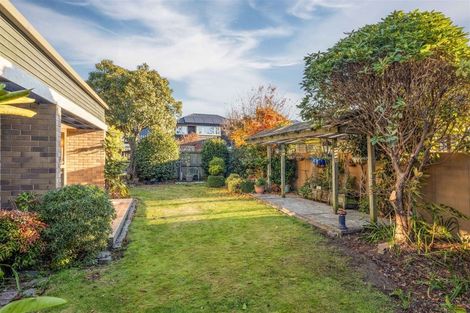 Photo of property in 4 Woodford Terrace, Ilam, Christchurch, 8053