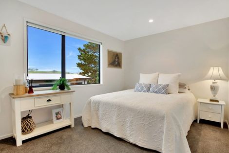 Photo of property in 27 Lori Lane, Coopers Beach, 0420