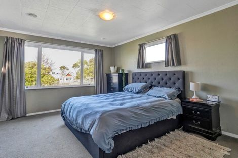 Photo of property in 12 Craig Street, Stratford, 4332