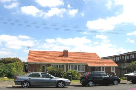 Photo of property in 17a-17b Golf Avenue, Otahuhu, Auckland, 1062
