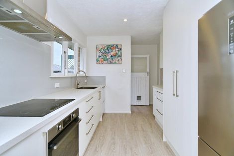 Photo of property in 2/21 Dunedin Street, Redwood, Christchurch, 8051