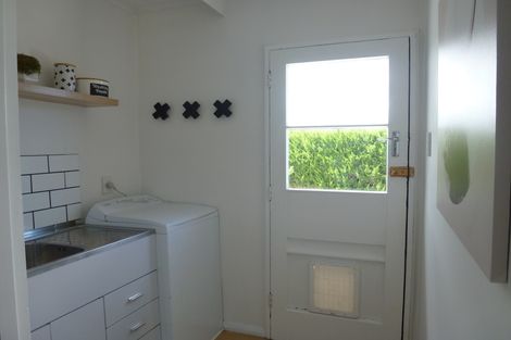 Photo of property in 5 Royal Terrace, Alexandra, 9320